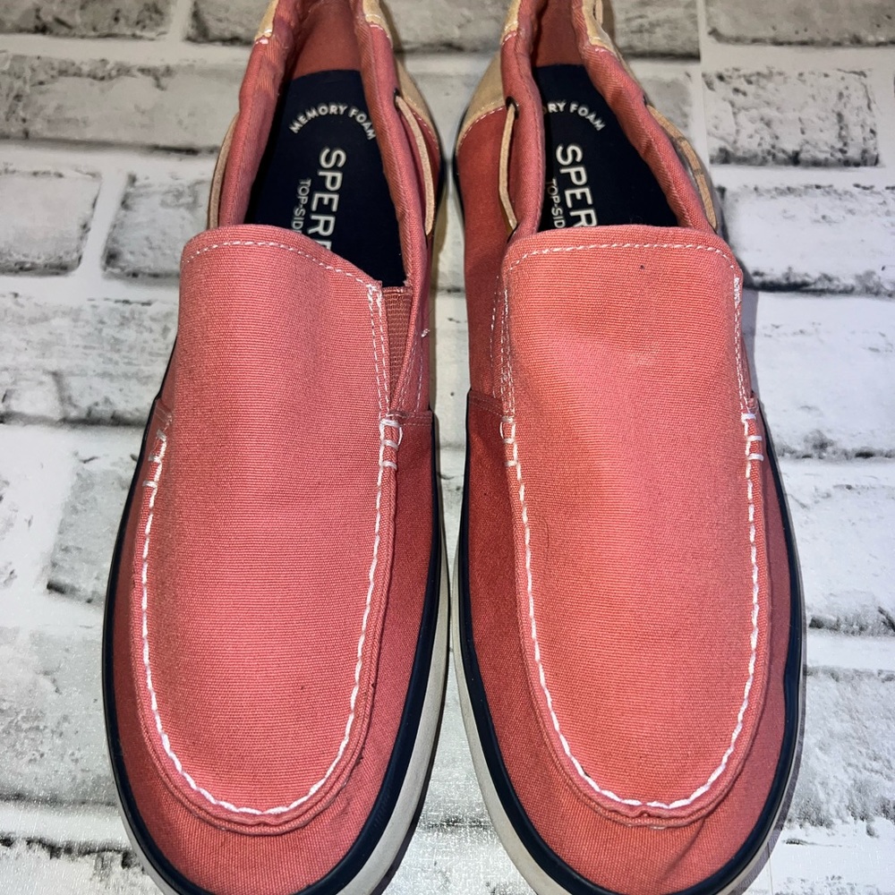 Men’s sperry loafers. Only worn a few times. Nice pink color. Size 9.5.